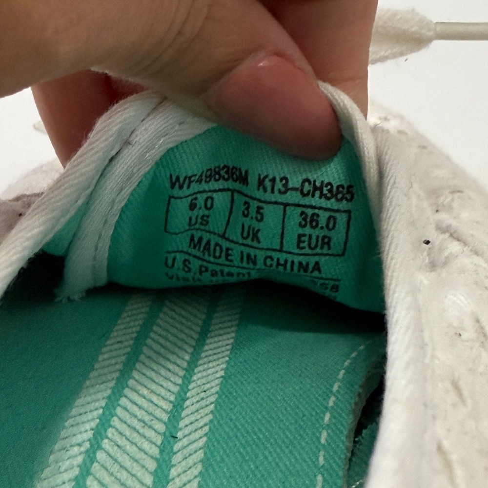 Keds White Lace Up Eyelit Embroidered Flower Sneaker WF49836M Sz 6 / 36 - Picture 9 of 12